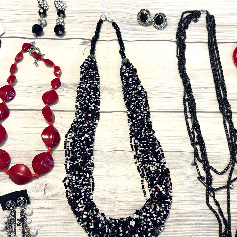 Chunky Red and Black Silver Tone Jewelry Lot of 16 Necklaces Earrings Bracelets - Picture 2 of 10